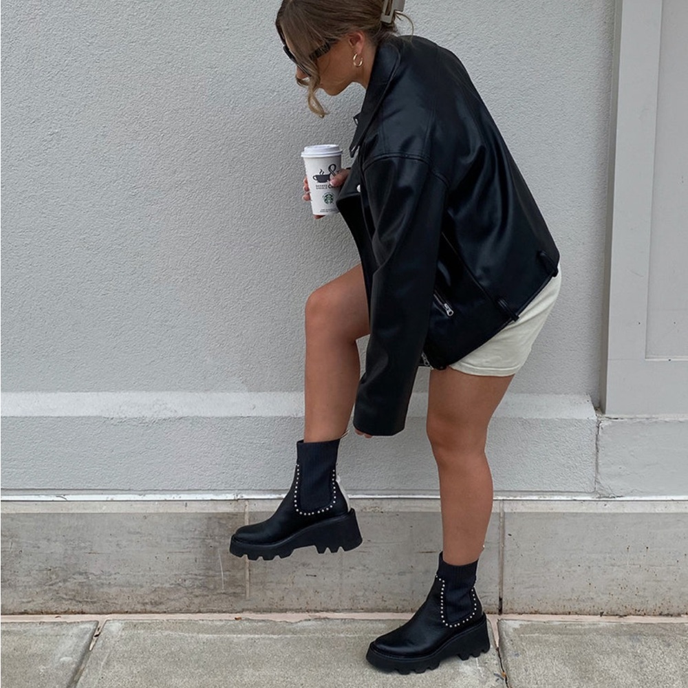 Dolce Vita Stud H2O Boots Black Leather and Knit Chelsea Studded Boot NWT 7.5 - Picture 2 of 9
